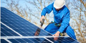 Installation Maintenance Panneaux Solaires Photovoltaïques à Luisetaines